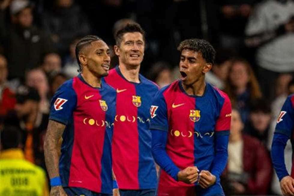 برشلونة يتألق في كوريا 2-2 .. عرض هجومي قوي أمام جماهير غفيرة في سول برشلونة يتألق في كوريا 2-2 .. عرض هجومي قوي أمام جماهير غفيرة في سول